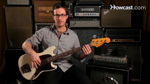 How to Hold Guitar While Sitting | Bass Guitar смотреть онлайн