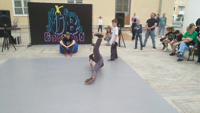 Брейкинг соло (10 - 12 лет) - Малый Финал - "Битва школ 2023" смотреть онлайн