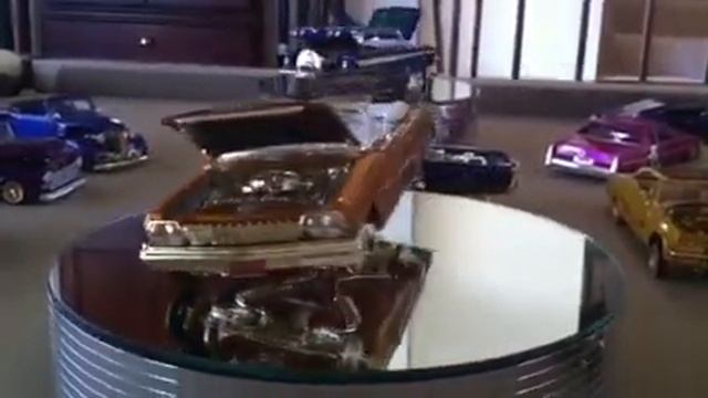 Lowrider Model Cars (1962 Chevy Impala Convertible)