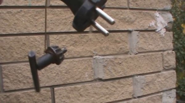 Вторая жизнь пластиковых бутылок практическое применение веревок  The second life of plastic bottle