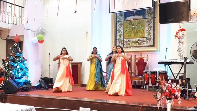Christmas Dance Performance at christmas sambaralu???|| #akanksharaj #christmas #christmasdancesong смотреть онлайн