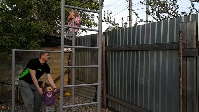 Снова отдыхаем, как можно провести время в своём доме #многодетнаясемья смотреть онлайн