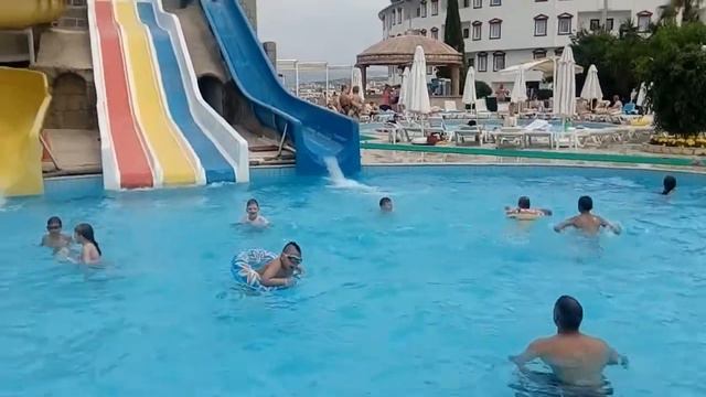 Турция. Отель Цезарь 5*. Детские горки смотреть онлайн