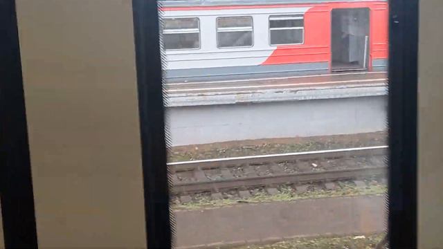 Прибытие на Казанский Вокзал,словил тепловоз ТЭМ18ДМ-1778,1809,1801,электровоз ЭП2К-379,425.* смотреть онлайн