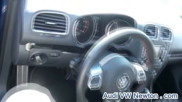 2011 Volkswagen GTI 2.0T Hatchback смотреть онлайн