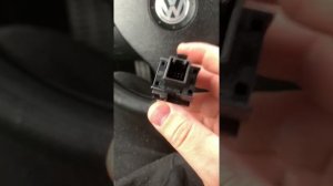 Не работает подсветка салона/магнитолы? Проверь эту деталь