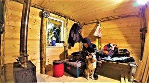 ОДИН В "ДИКОЙ" ТАЙГЕ! СТРОЮ ИЗБУ! СДЕЛАЛ УТЕПЛЕНИЕ, ОКНА "ПЕРЕЕЗЖАЕМ" В ИЗБУ!  РАБОТЫ ЕЩЕ МНОГО....