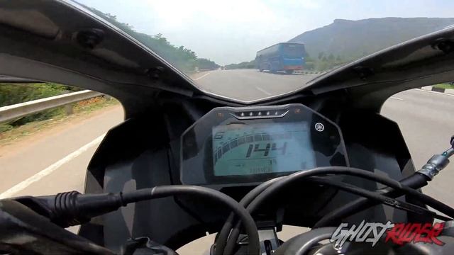 Honda CBR 150R VS R15 V4 0 TO 100 TOPSPEED BATTLE смотреть онлайн