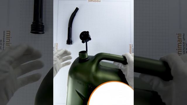 Канистра пластиковая для топлива 20 литров / Для бензина и масла смотреть онлайн