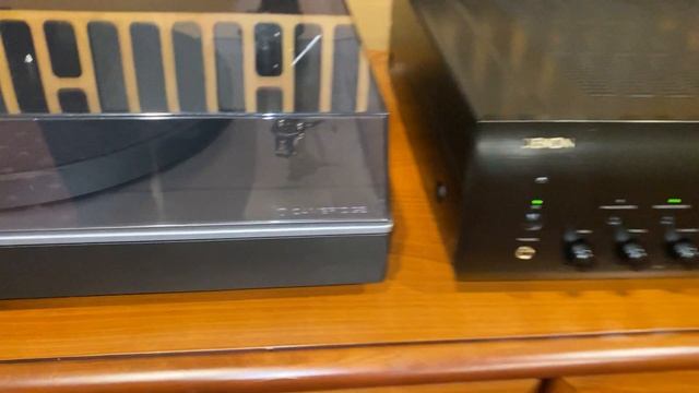 Tame Impala - "Jeremy's Storm" (Demo on B&O Turntable, Bowers & Wilkins Speaker, Revel Sub, Denon) смотреть онлайн