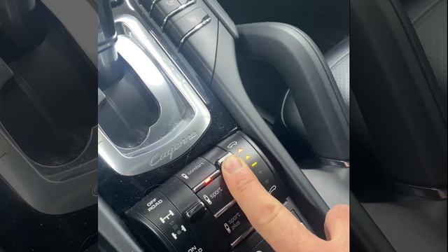Porsche Cayenne how to lock suspension | Wagenheber Modus | Niveauregelung aus- und einschalten смотреть онлайн