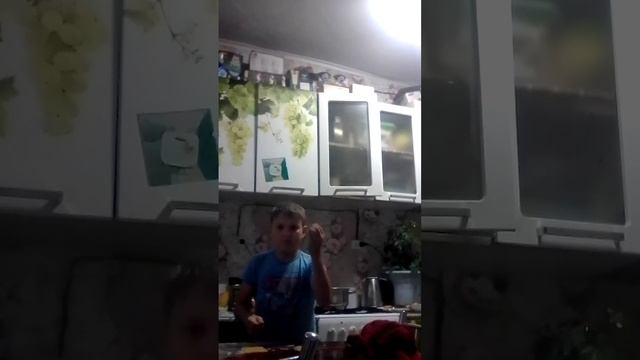 Я сламал спагетти в 6.00 время смотреть онлайн