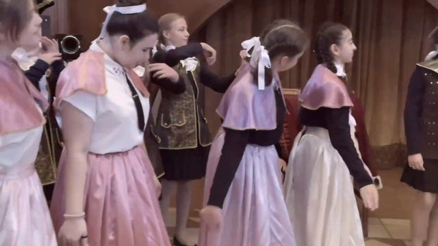 Посвящение 5 Ш класса Благородных девиц смотреть онлайн