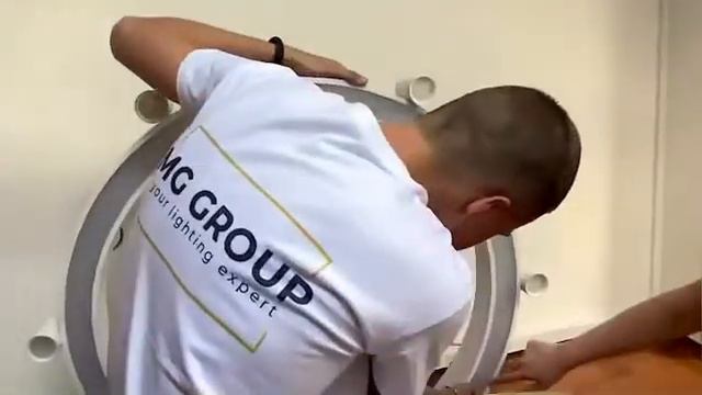 КОЛЬЦЕВОЙ СВЕТИЛЬНИК ПОДВЕСНОЙ.Светильник круглый в гостиную. Дизайнерский светильник MG CASCADE смотреть онлайн