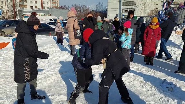 Масленица в Тюмени. Детско-юношеский центр ПЛАМЯ смотреть онлайн