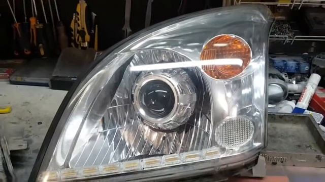 Toyota Land Cruiser Prado 120 светит лучше чем Prado 150 после установки биксеноновых линз Hella 3R смотреть онлайн