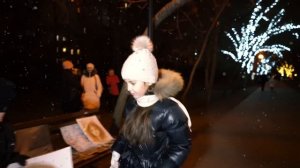 С Рождеством _ Дарина Кочанжи (Official Video) [qgqVnHgPSJg].mp4