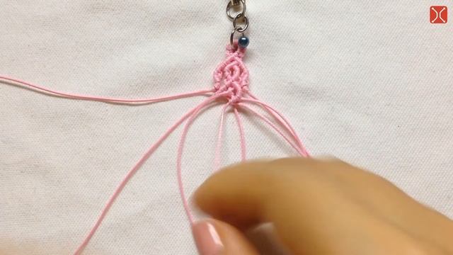 Macrame keychain tutorial - The Heart drop of Elsa - Hướng dẫn thắt móc khóa giọt tim Elsa смотреть онлайн