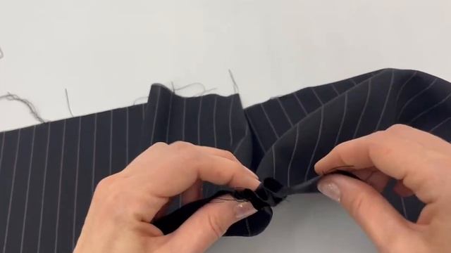 Костюмно-плательная шерсть в полоску Черная 6092311 смотреть онлайн