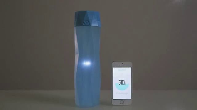 HidrateMe — первая в мире «умная» бутылка для воды смотреть онлайн