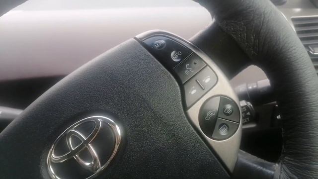 Тойота приус 20. 2004г, видео обзор смотреть онлайн