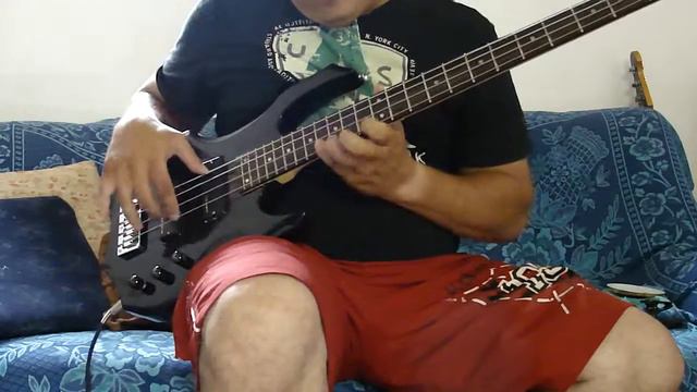 Captção Kent Amstrong bass modelo Warlock смотреть онлайн