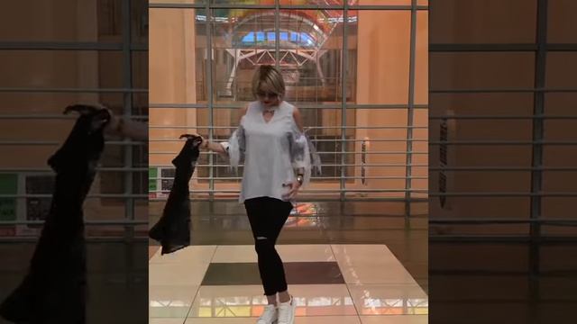 Рубашка в полоску с кружевной юбкой смотреть онлайн