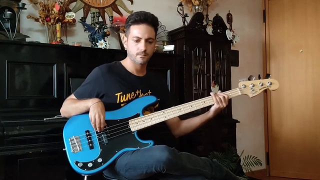 Kansas - Carry On Wayward Son (bass cover with Fender Precision American Performer) смотреть онлайн