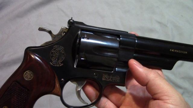 Model 29 8 3/8 barrel Smith Wesson (BATJAC J.W) смотреть онлайн