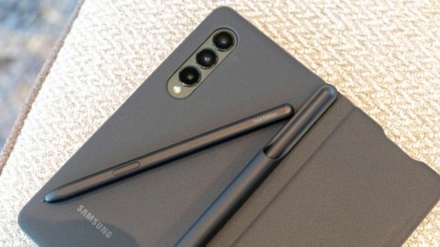 Galaxy Z Fold 5 - Mind Blow смотреть онлайн