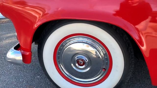 1955 Ford Thunderbird смотреть онлайн