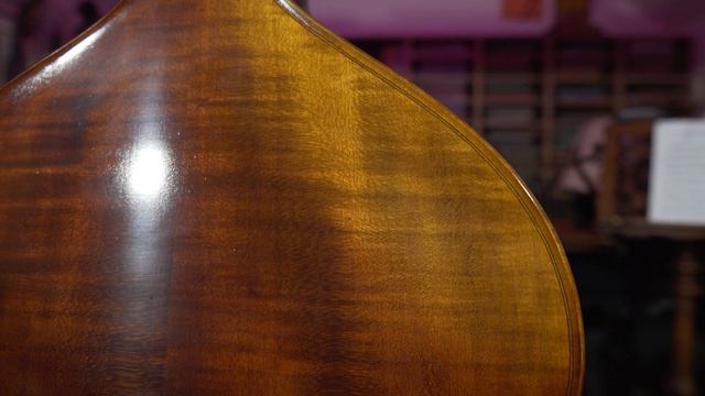 Martin Concert 3/4 Double Bass with Antique Varnish смотреть онлайн