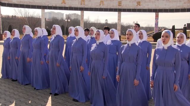 ВЗЛЕТАЕТ КРАСНАЯ РАКЕТА. Хор Чеченского государственного колледжа культуры и искусств им В Татаев смотреть онлайн