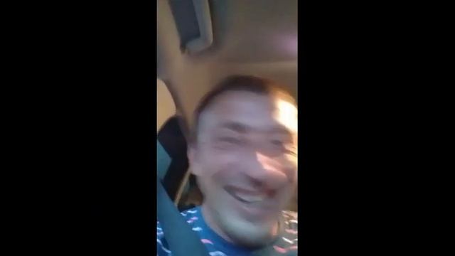 НЕОБЫЧНЫЙ ПАССАЖИР ТАКСИ (СМЕШНАЯ СИТУАЦИЯ) смотреть онлайн