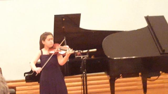 Polina Sharafian - "Flight of the Butterfly" by Eduard Hayrapetyan смотреть онлайн