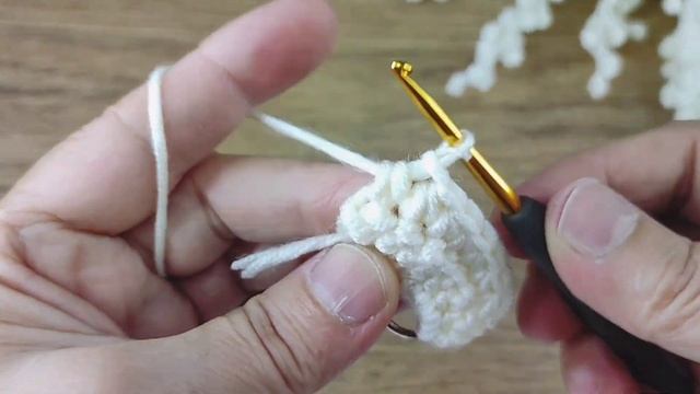 İlk defa göreceğiniz değişik ve çok kolay çanta sapı,Bag handle crochet смотреть онлайн