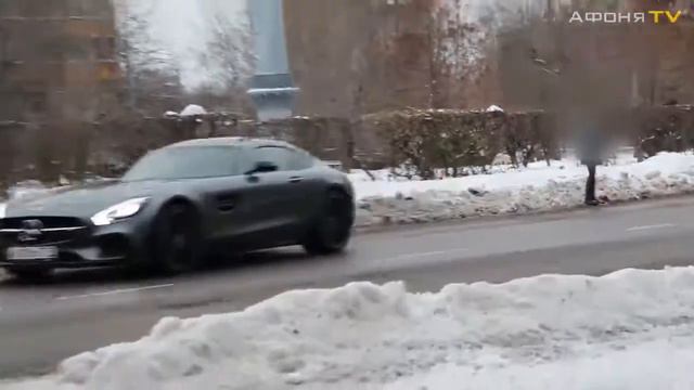 Шкура повелась ТОP ЛУЧШИХ РАЗВОДОВ ДЕВУШЕК ДОРОГИМ АВТО ИЗВЕСТНЫЙ РОЗЫГРЫШ))))))) смотреть онлайн