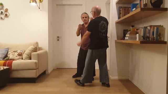 Уклон, шаг в сторону и атака  вариант 1 - ISAI