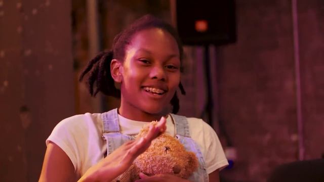 Outside the Box - Documentary смотреть онлайн