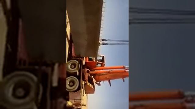 Crane operator Pakistani смотреть онлайн