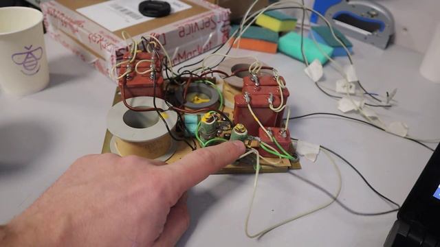 Эстония 35АС-021-1 Часть 4. Всё ещё работа с корпусами, тест НЧ динамика, заказ конденсаторов.