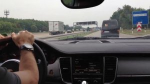 240 км/ч на Порше Панамера по немецкому автобану
