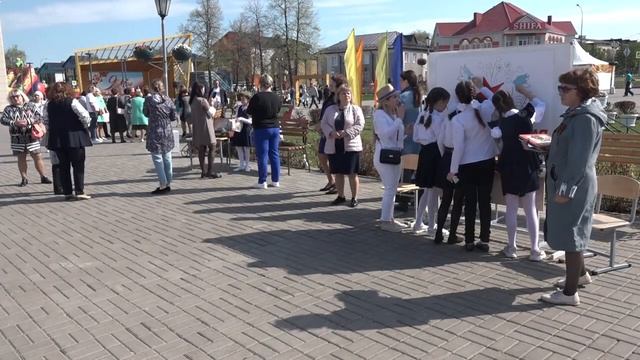 В Нурлате прошли праздничные гуляния смотреть онлайн