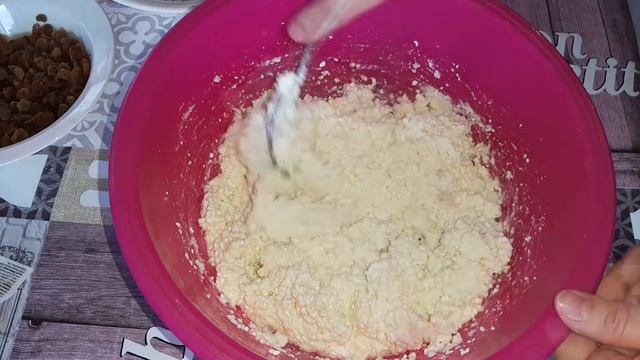 Очень вкусная запеканка творожная с изюмом и черносливом. смотреть онлайн