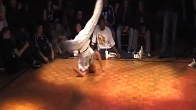 Kiki vs Matyss Powermoves Contest Cercle All School смотреть онлайн