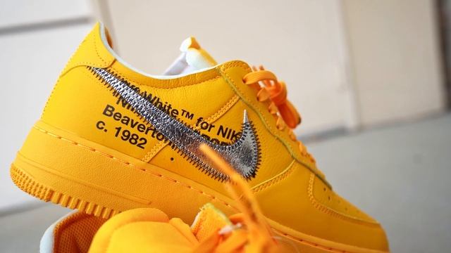 WHEN LIFE GIVES YOU LEMONS | OFF-WHITE X NIKE AF1 LEMONADES Unboxing + Review смотреть онлайн