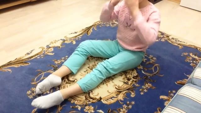 Как сделать стойку или перекидку на локтях?? Очень просто)) смотреть онлайн