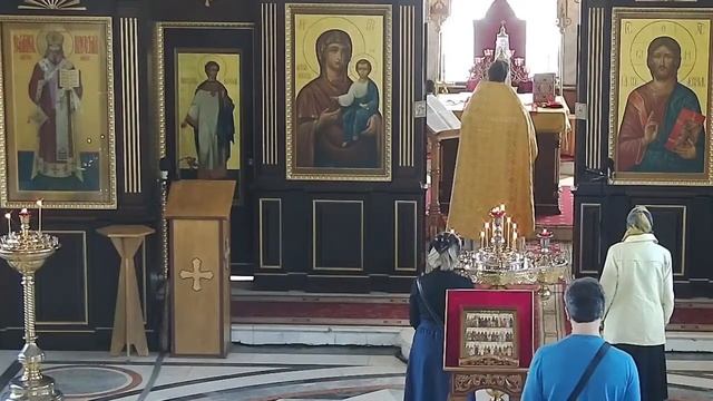 12.06.2023 Божественная Литургия. Понедельник. Седмица 2-я по Пятидесятнице. Начало Петрова поста. смотреть онлайн