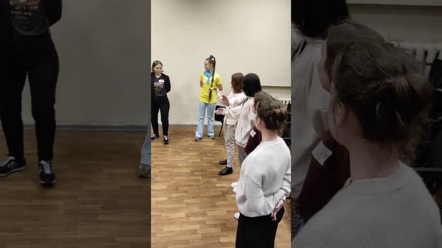Мастер класс по технологиям игрового взаимодействия для будущих вожатых и игротехников смотреть онлайн