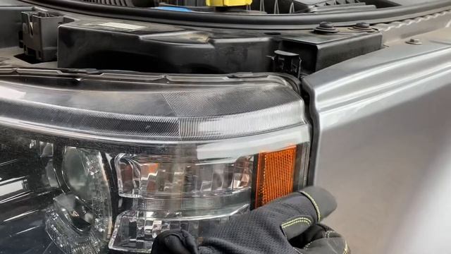 2013 Range Rover Sport Headlamp Replacement - Easy and no tools! смотреть онлайн